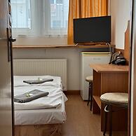 Hotel Avion