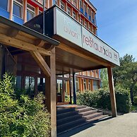 Hotel Avion