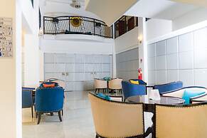 L'ver Hotel