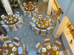 L'ver Hotel
