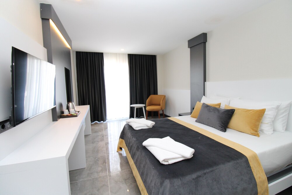 Laroxx Hotel Lara