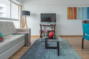 Exclusive Penthouse With Private Rooftop Jacuzzi BBQ Game Room