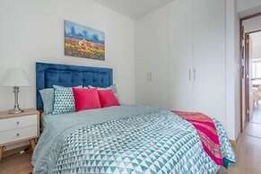 Exclusive Penthouse With Private Rooftop Jacuzzi BBQ Game Room