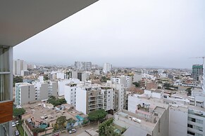 Exclusive Penthouse With Private Rooftop Jacuzzi BBQ Game Room
