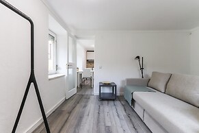 Belem Boutique I by Homing