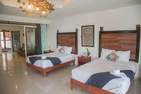 Seven Blue House Village & Lodge