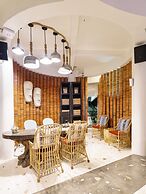 El Tropico Boutique Hotel