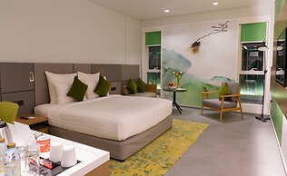 Al Khoory Courtyard Hotel