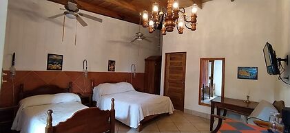 Costa Verde Inn