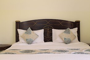 Golden Palm Oasis