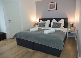 SILONCE Hotels & Restaurant