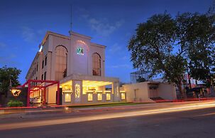 Wingston A TreeHouse Hotel Barsana