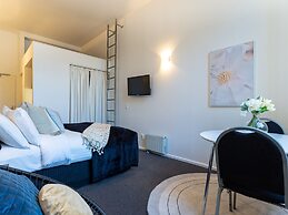 Bright CBD Studio -Near SkyTower-WiFi