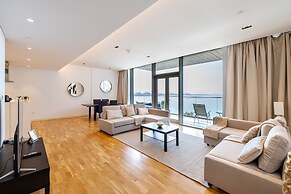 DHH Bluewater Island Building 2 Sea View