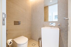 DHH Bluewater Island Building 2 Sea View