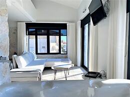 Kali Thea Suites
