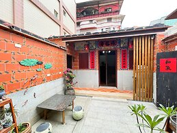 Xinqin City Hall