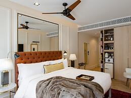 Browns Avenue Hotel