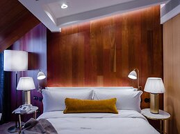 Browns Avenue Hotel