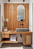 IONIC Suites