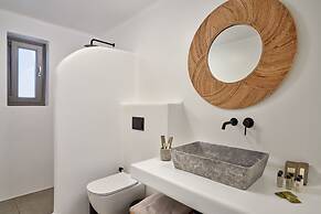 IONIC Suites