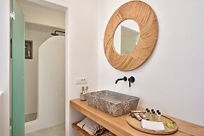 IONIC Suites