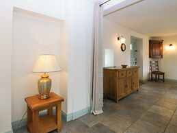 No 2 The Stables