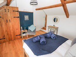 1 Salt Cottage