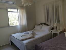 VILLA ANDRIANA