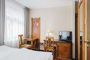 Hotel Solaris