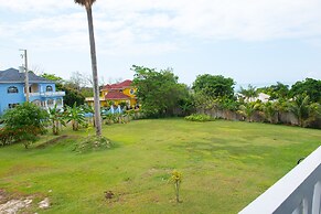 Blue Lotus Villa