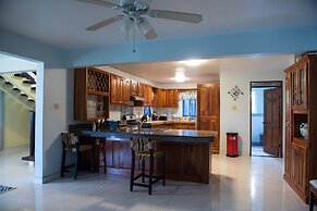 Blue Lotus Villa
