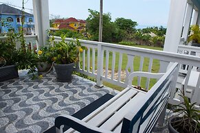 Blue Lotus Villa