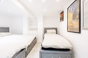 Luxury Town House
