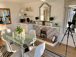 Seaview Cottage on the Island