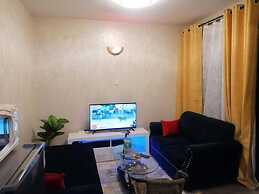 Stay.Plus Royal Suburbs Apartments
