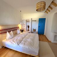 5 Chirpici - Small Traditional Resort