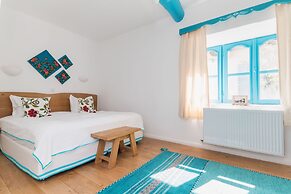 5 Chirpici - Small Traditional Resort