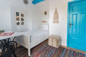 5 Chirpici - Small Traditional Resort