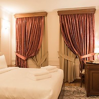 Hotel Opera