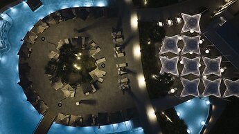 AMIRA LUXURY RESORT & SPA