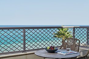 AMIRA LUXURY RESORT & SPA
