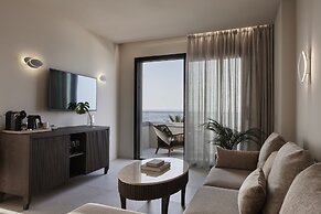 AMIRA LUXURY RESORT & SPA