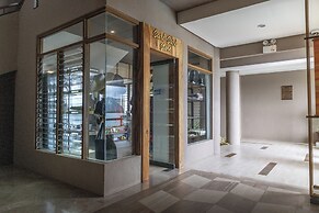 Zuri Resort