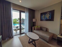 Zuri Resort