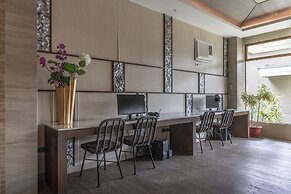 Zuri Resort
