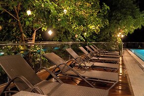 Zuri Resort