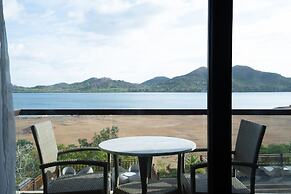Zuri Resort