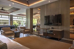 Zuri Resort