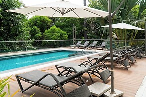 Zuri Resort